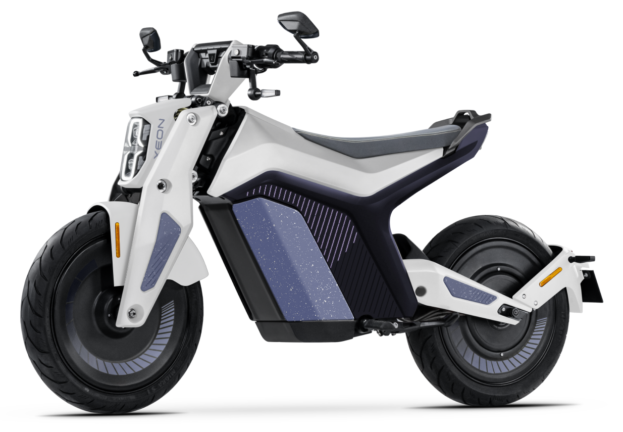 Naxeon I AM Mont Blanc White big